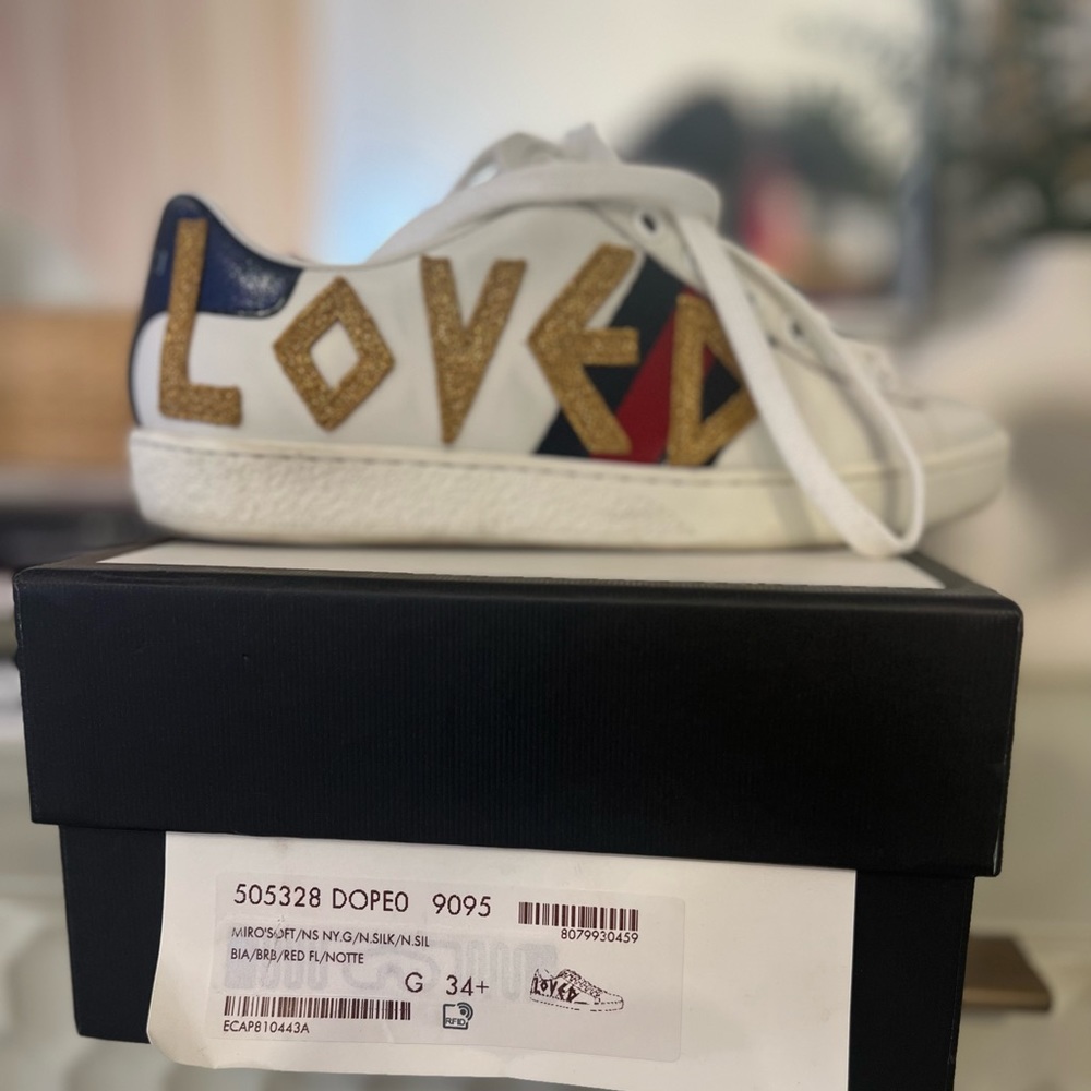 Gucci women’s white new ace loved sneaker